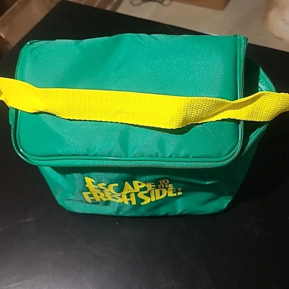 Vintage Salem cigarettes - Fresh Wrap - Escape to the Fresh Side lunch bag NOS